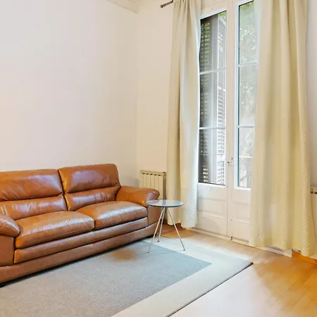 Quiet, Vibrant 2 Bedroom In Pedestrian Eixample Apartment