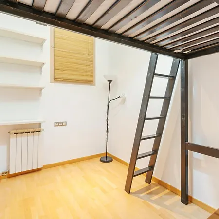 Apartment Quiet, Vibrant 2 Bedroom In Pedestrian Eixample *