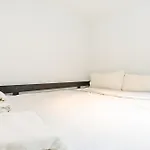 Apartment Quiet, Vibrant 2 Bedroom In Pedestrian Eixample Barcelona