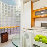 Quiet, Vibrant 2 Bedroom In Pedestrian Eixample Apartment *