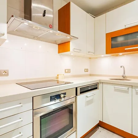 Quiet, Vibrant 2 Bedroom In Pedestrian Eixample Apartmán *