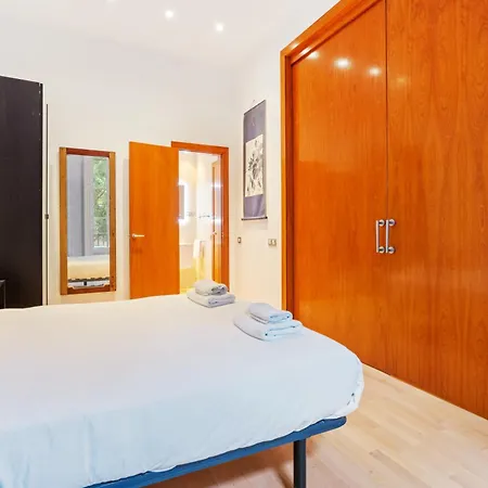 아파트 Quiet, Vibrant 2 Bedroom In Pedestrian Eixample