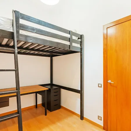 Quiet, Vibrant 2 Bedroom In Pedestrian Eixample