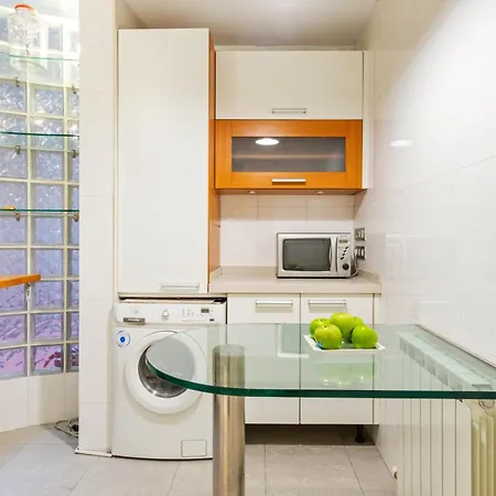 아파트 Quiet, Vibrant 2 Bedroom In Pedestrian Eixample *