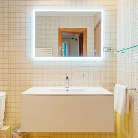 Quiet, Vibrant 2 Bedroom In Pedestrian Eixample 아파트 *
