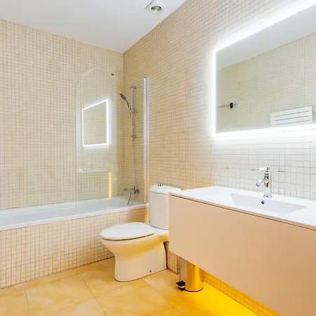 アパート Quiet, Vibrant 2 Bedroom In Pedestrian Eixample バルセロナ