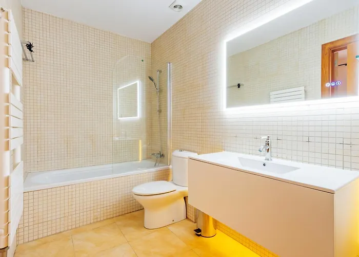 Lejlighed Quiet, Vibrant 2 Bedroom In Pedestrian Eixample Barcelona